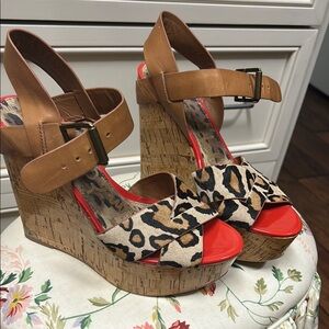 Sam Edelman Tan and Red Wedge Sandals